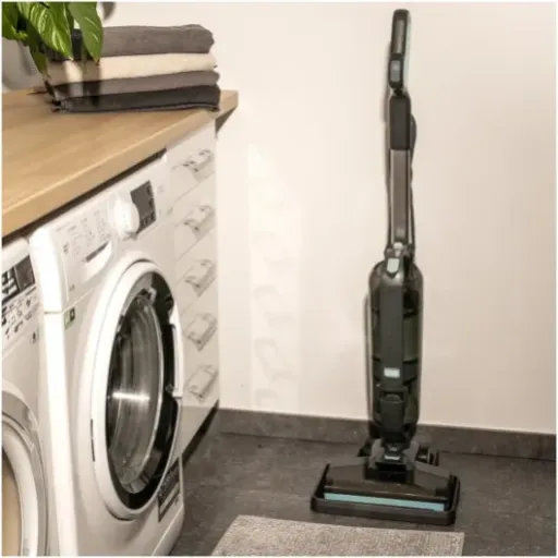 Test Livoo CLEAN'UP DOH143 : l’aspirateur balai laveur filaire qui fait le ménage… quand il veut bien s’allumer